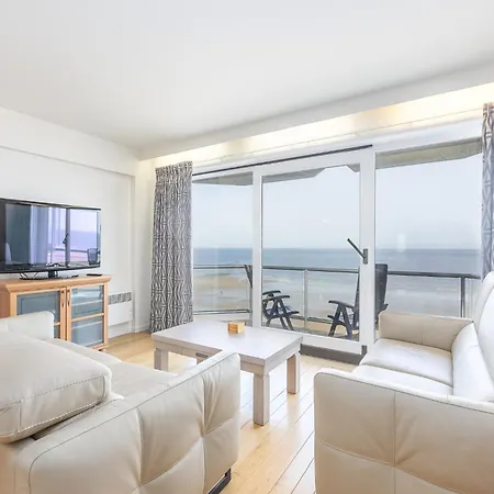 With Cosy Terrace Apartment Middelkerke