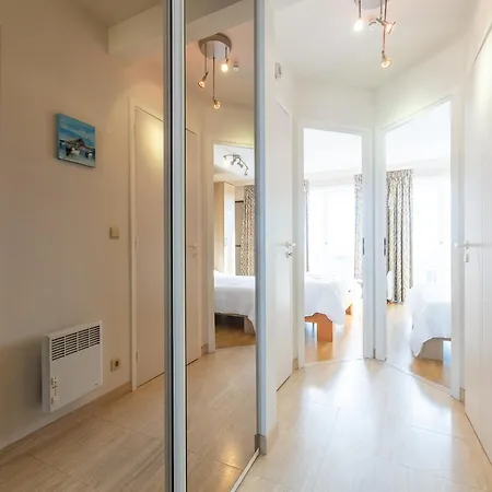 With Cosy Terrace Apartment Middelkerke