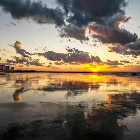 With 2 Bedrooms And Sea View * 미들케르케