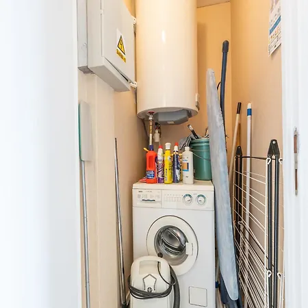 With 2 Bedrooms And Sea View Appartement *