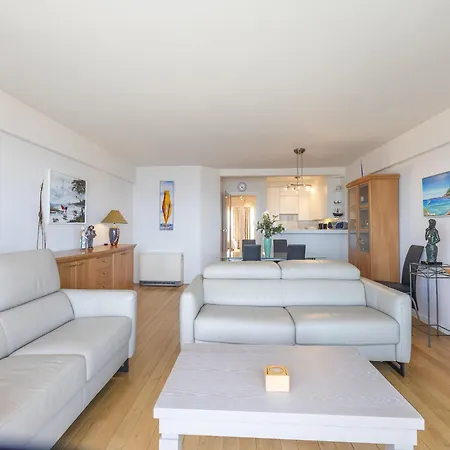 아파트 With 2 Bedrooms And Sea View *